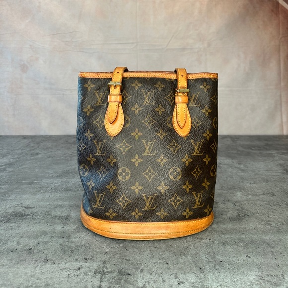1. LOUIS VUITTON MONOGRAM PETIT BUCKET BAG. - Picture 3 of 14
